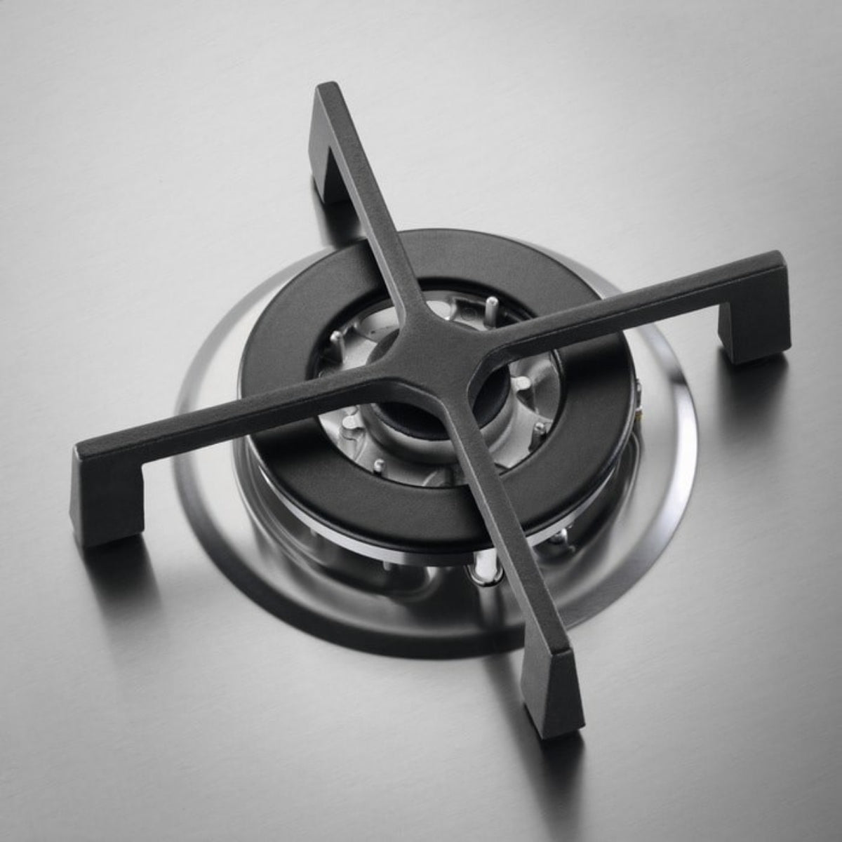 La plaque de cuisson gaz Arthur Martin AGS6435X 60cm est chez Electrobay. 4 feux, grilles robustes en fonte, brûleur rapide et sécurité thermocouple. Fiabilité et performance.